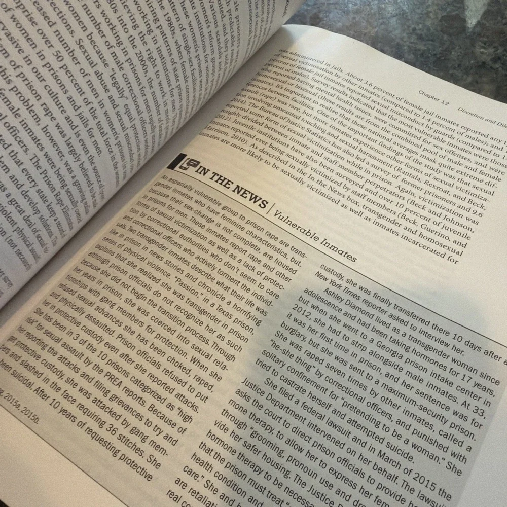 Ethical Dilemmas and Decisions in - Paperback, by Pollock Joycelyn - Good‎